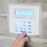 Garanta a segurança da sua empresa com senhas de alarme contra coação!